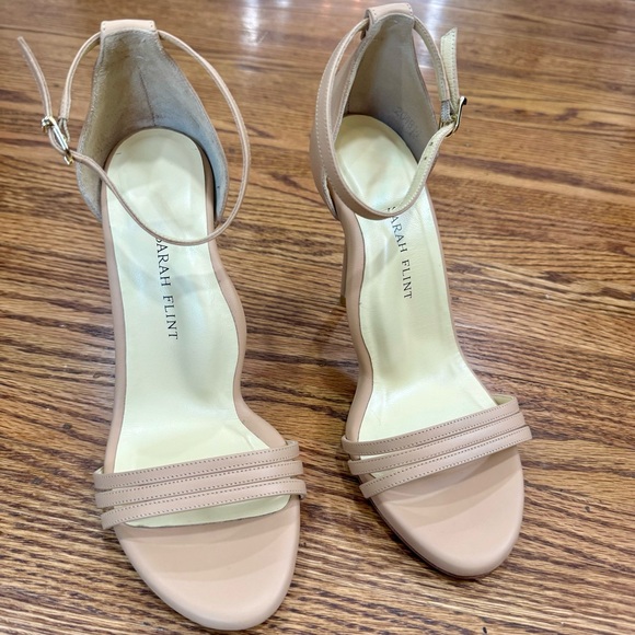 SARAH FLINT PERFECT SANDAL 100 - Like new!  Sand calf leather.  Size 37 - Picture 6 of 10